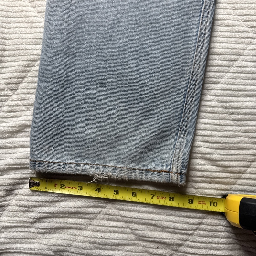 Vintage Lev's 505 Jeans Men 38x30 Blue Denim Light Wash Straight Regular Y2K - Picture 10 of 16